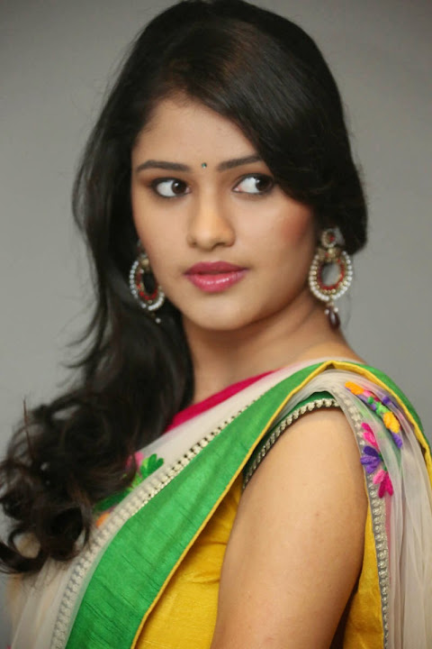 Kushi glamorous saree photos-thumbnail-57