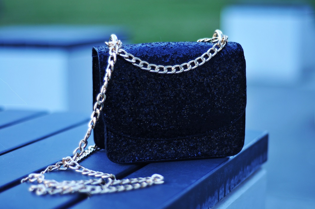 Glamour Black - Balmain x H&M