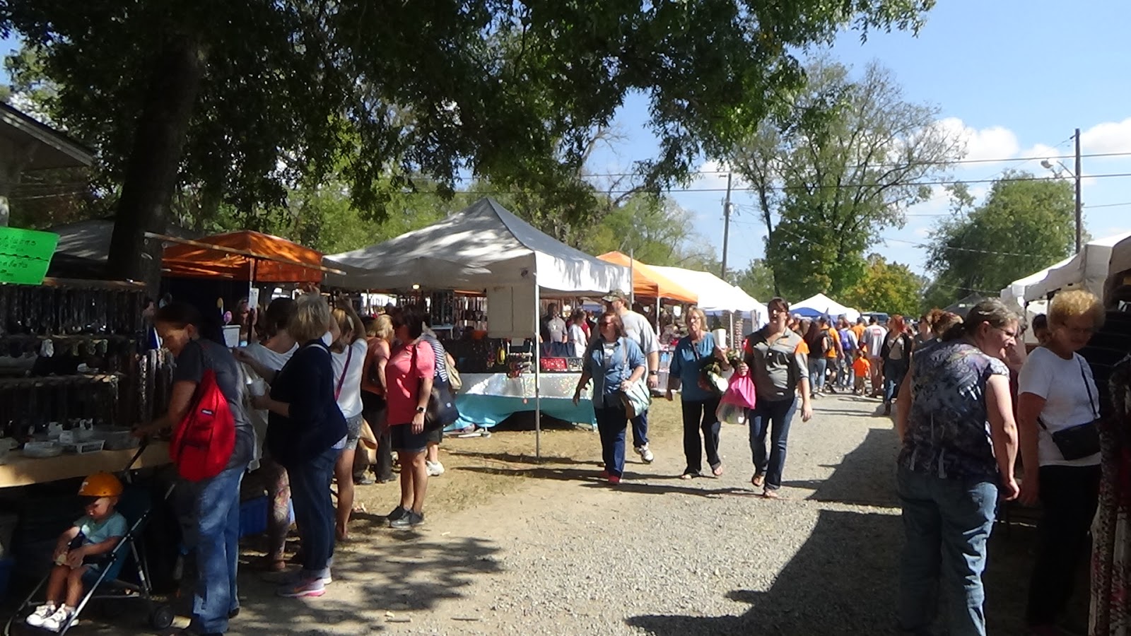 In My Painted Garden 2016 Maple St b School Bell Buckle TN