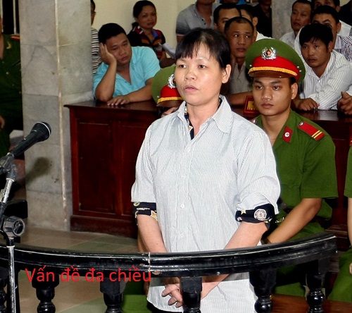 Cấn Thị Thêu: Người đàn bà “mặt dày, lưỡi cong” Cấn Thị Thêu: Người đàn bà “mặt dày, lưỡi cong”