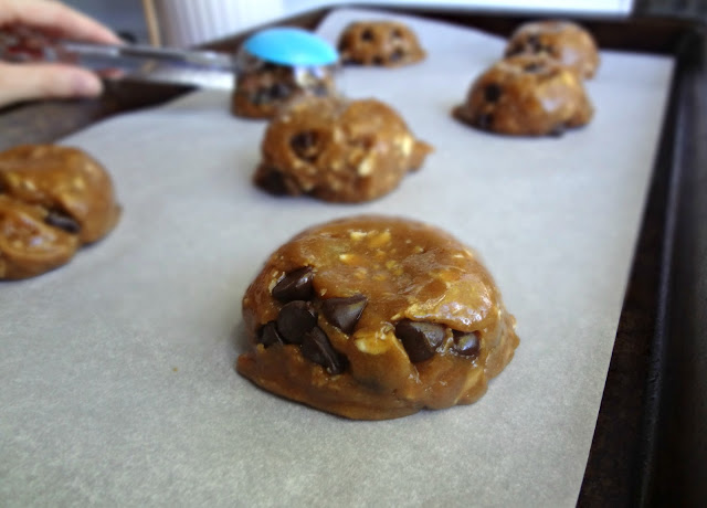 Whole Wheat Butter-less Peanut Butter Chocolate Chip Cookies