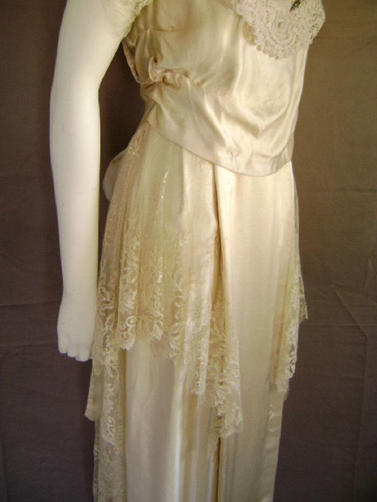 All The Pretty Dresses: Droolable Teens Era White Silk & Lace Dress