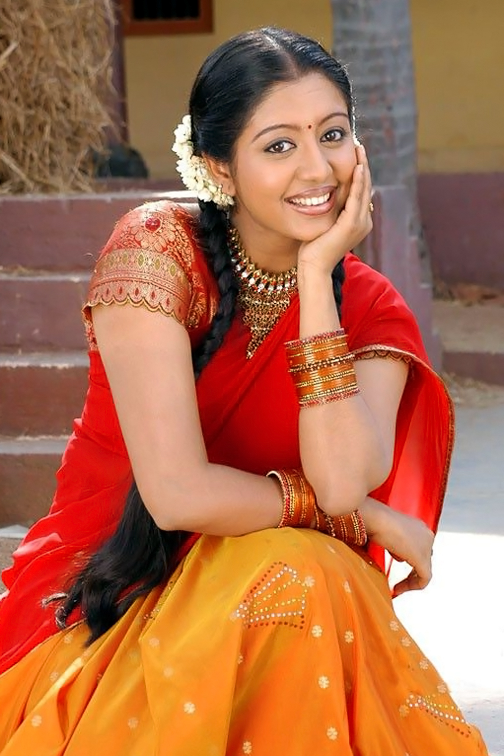 gopika saree