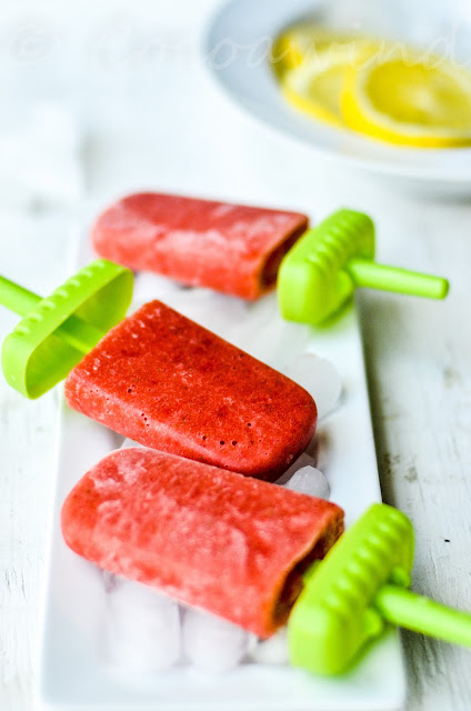 An Ode to Summer: 3-ingredient Strawberry Popsicles 