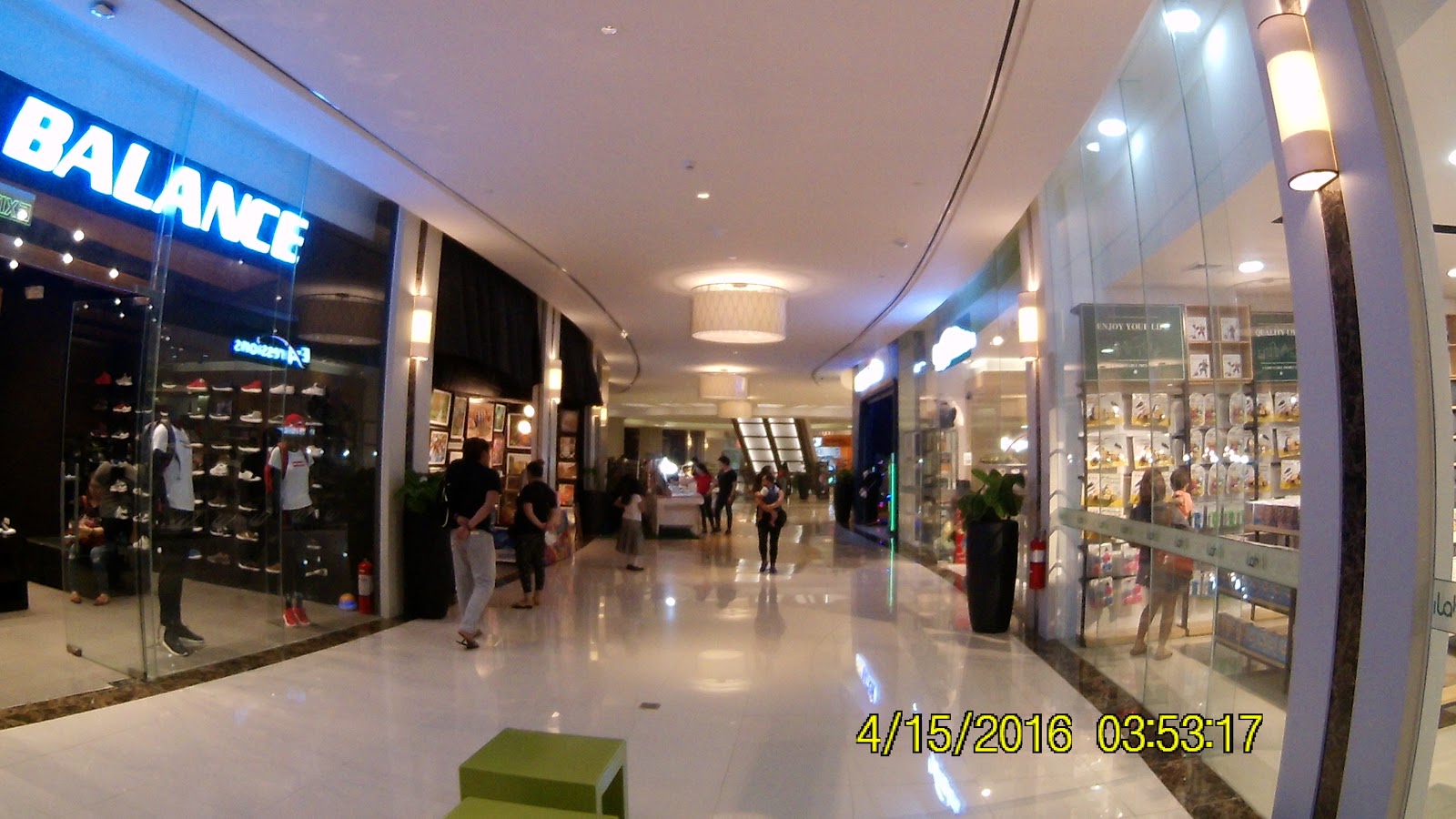 BUILDER'S JOURNAL A WALK AROUND SOUTHWOODS CITY A NEW URBAN HUB SOON