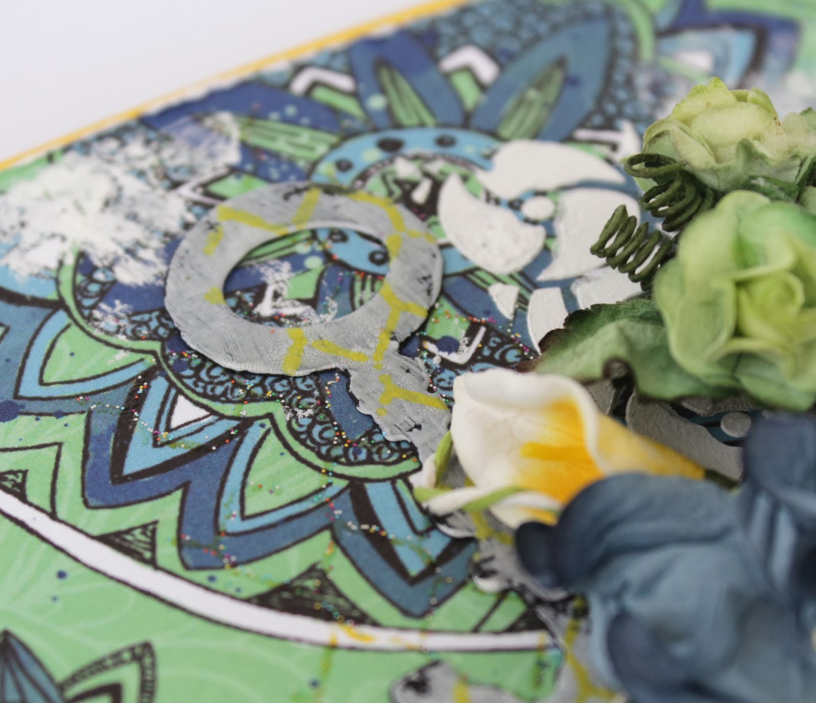 Зайцы, совы и коты: Открытка на 18 лет