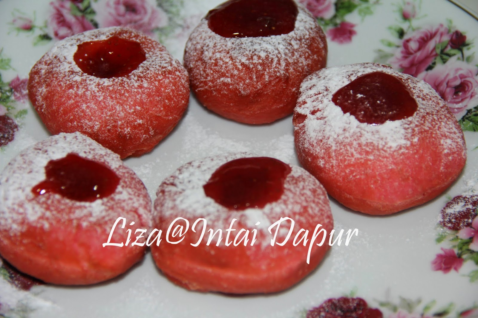 INTAI DAPUR: Donut Strawberry n Strawberry Compote