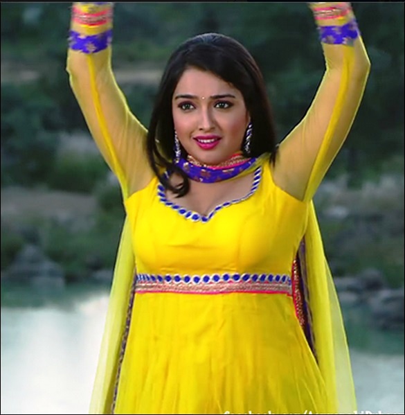 Bhojpuri Actress Amarpali Dubey's Photo Gallary (11 Photos) | MissKalpana