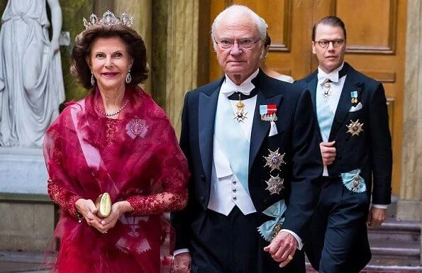 Crown Princess Victoria, Prince Daniel, Prince Carl Philip, Princess Sofia and Princess Christina. diamond tiara and diamond earrings