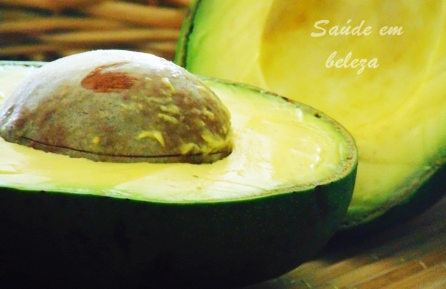 Beneficios e propriedades do abacate