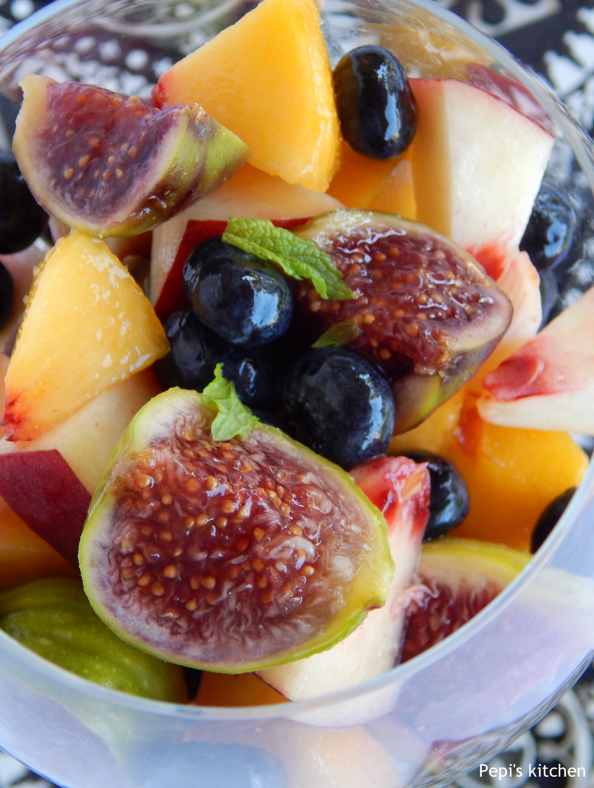 Pepi's kitchen in english Fresh Fig Fruit Salad