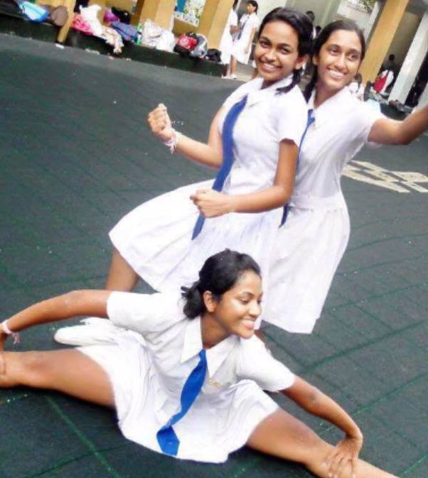 Sri Lanka School Girls Sinhala Life News 
