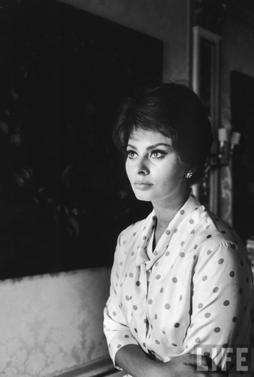 Sophia Loren by Alfred Eisenstaedt, Italy, 1961 ~ vintage 