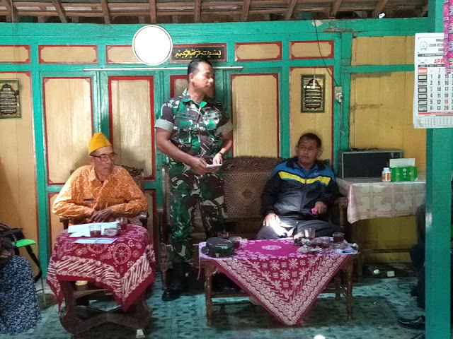 Pertemuan Rutin Veteran Ajang Silahturahmi Anggota Pertemuan Rutin Veteran Ajang Silahturahmi Anggota