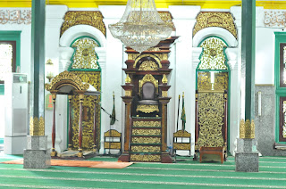 Mimbar dan tempat sholat imam masjid agung palembang