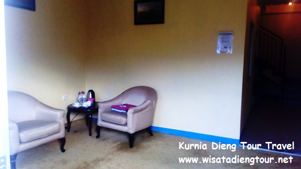 gambar kamar VIP room di hotel dqiano dieng
