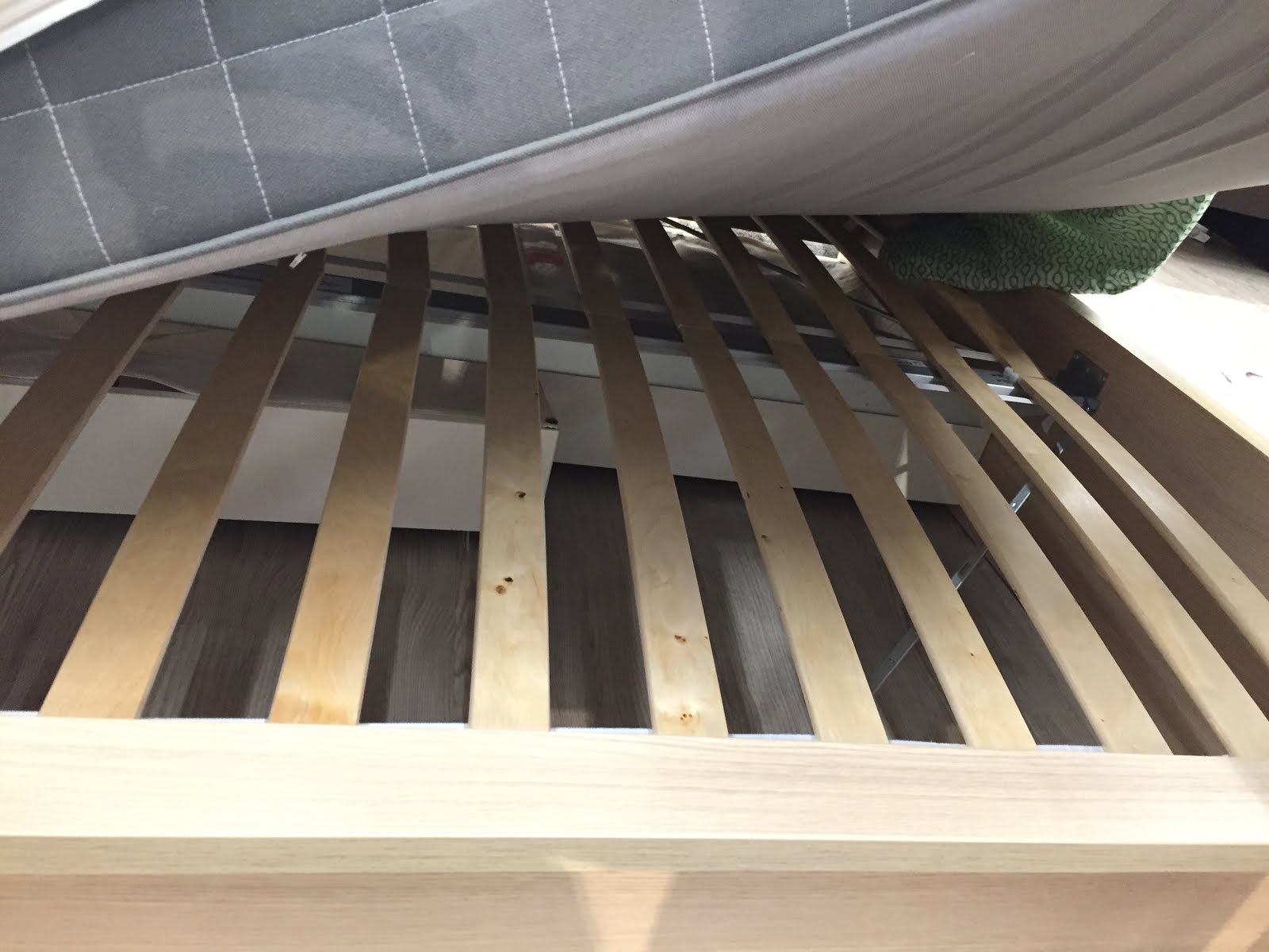 slatted bed base good for memory foam mattress