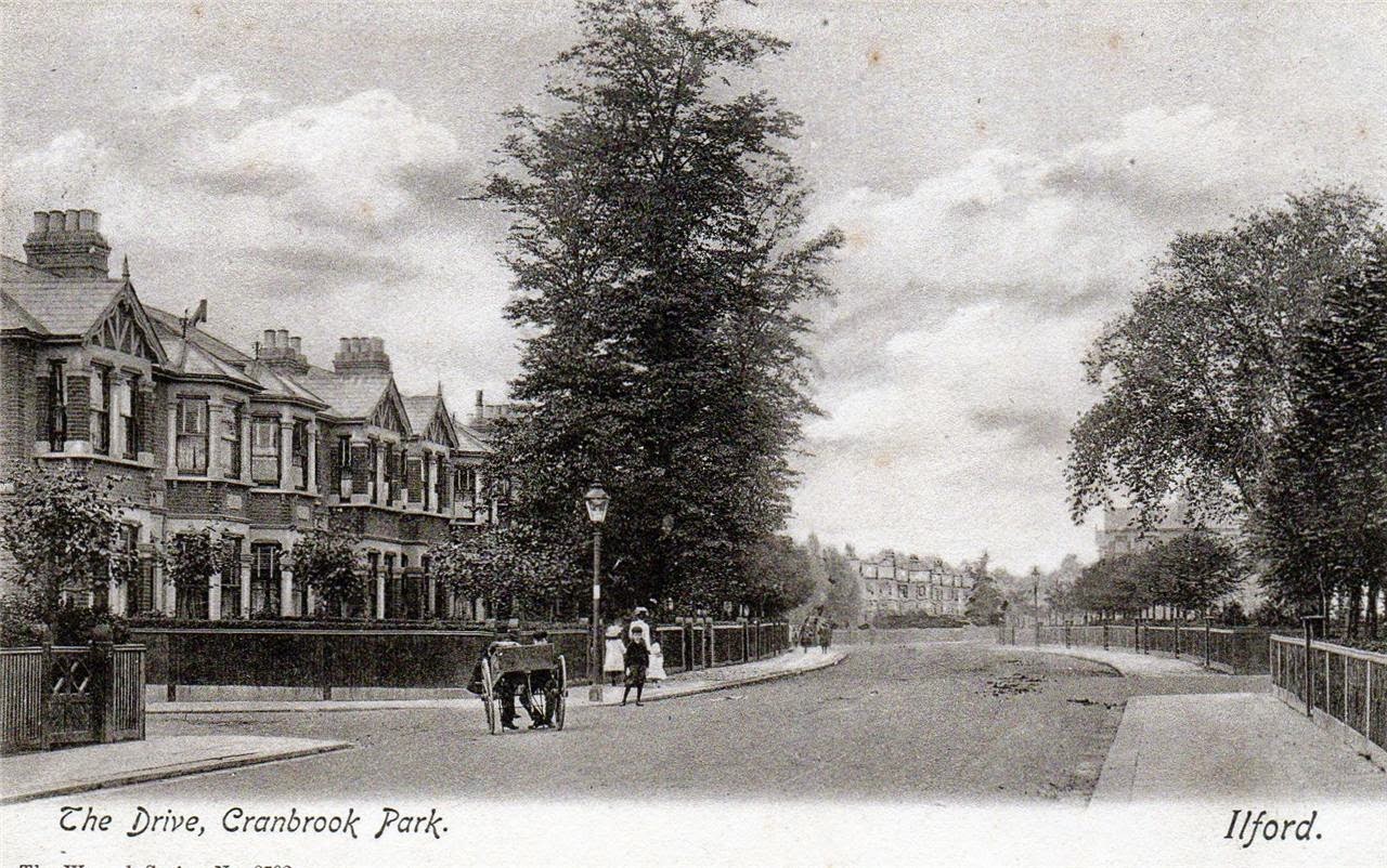 Bowlzee's Little Eye The Drive, Ilford, Essex. Then and Now.