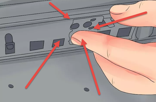 Pasang Backpanel Motherboard kedalam Cashing Pasang Backpanel Motherboard kedalam Cashing