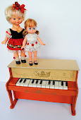 Mini Piano e Bonecas Dancinha da Estrela