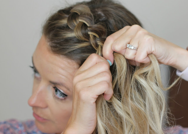 blushing basics: Perfect Summer Hairstyle With Conair Curl Secret 2.0
