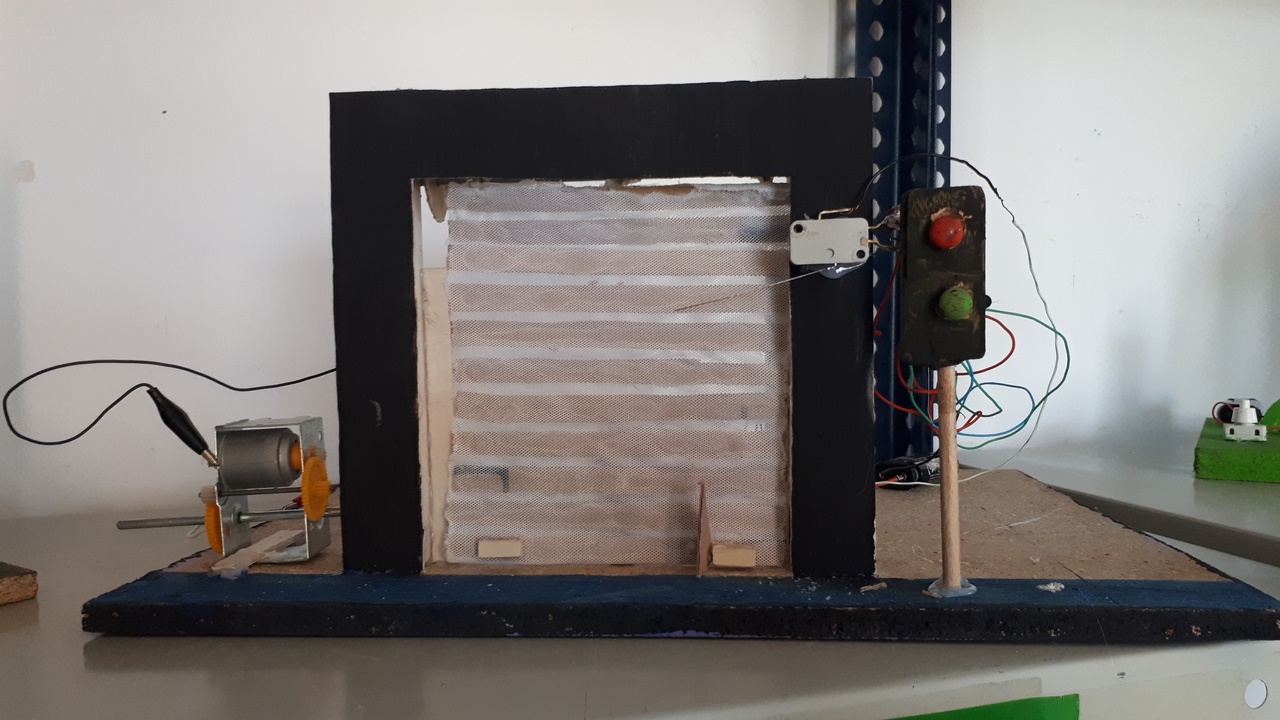 TECNOVELSINIA: 3º ESO. Proyecto "PUERTA DE GARAJE"