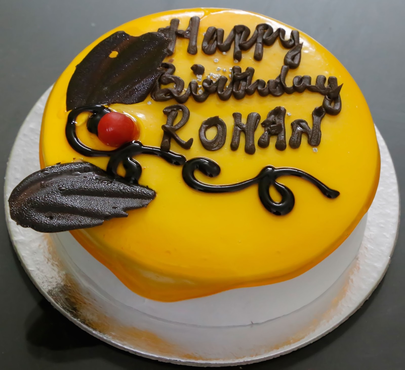Gelateria Gondola - Party time!! Happy birthday Rohan and to everyone else  celebrating their birthdays this October. Call us today to order your own  customised gelato cake to make your next occasion