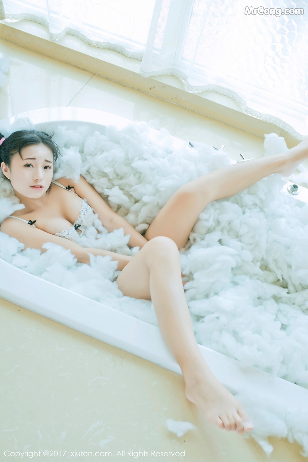 XIUREN No.805: Model Cang Jing You Xiang (仓 井 优香) (52 photos)