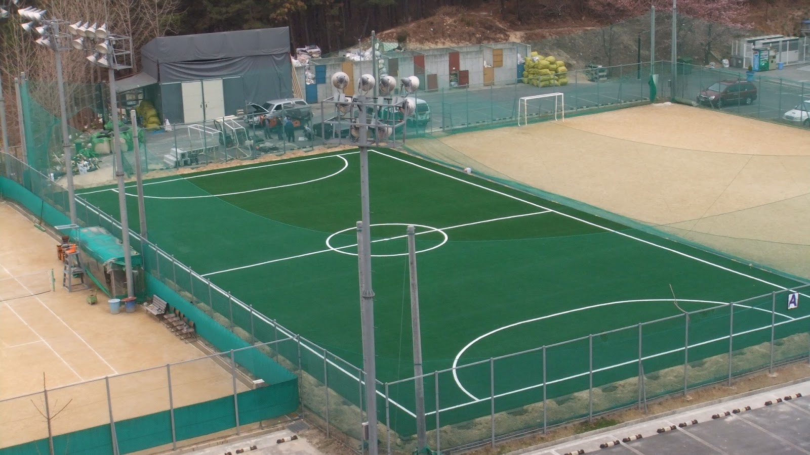 Jaring lapangan futsal Desember 2015