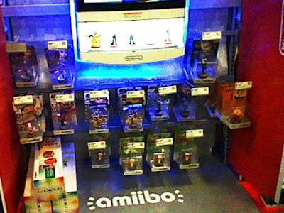 Best Buy amiibo aisle amiibo retail store aisle Best Buy Olimar Pikmin Zero Suit Samus
