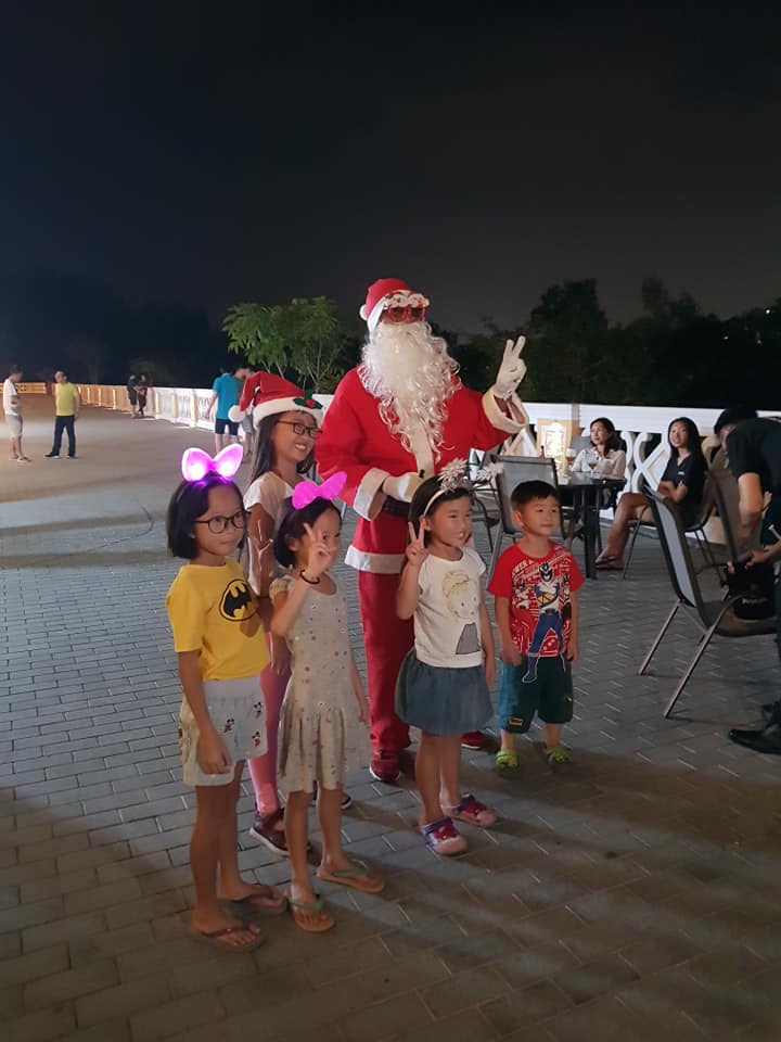 Life In Melaka Pages Let S Go 52 Restaurant In The Riviera Pulau Melaka