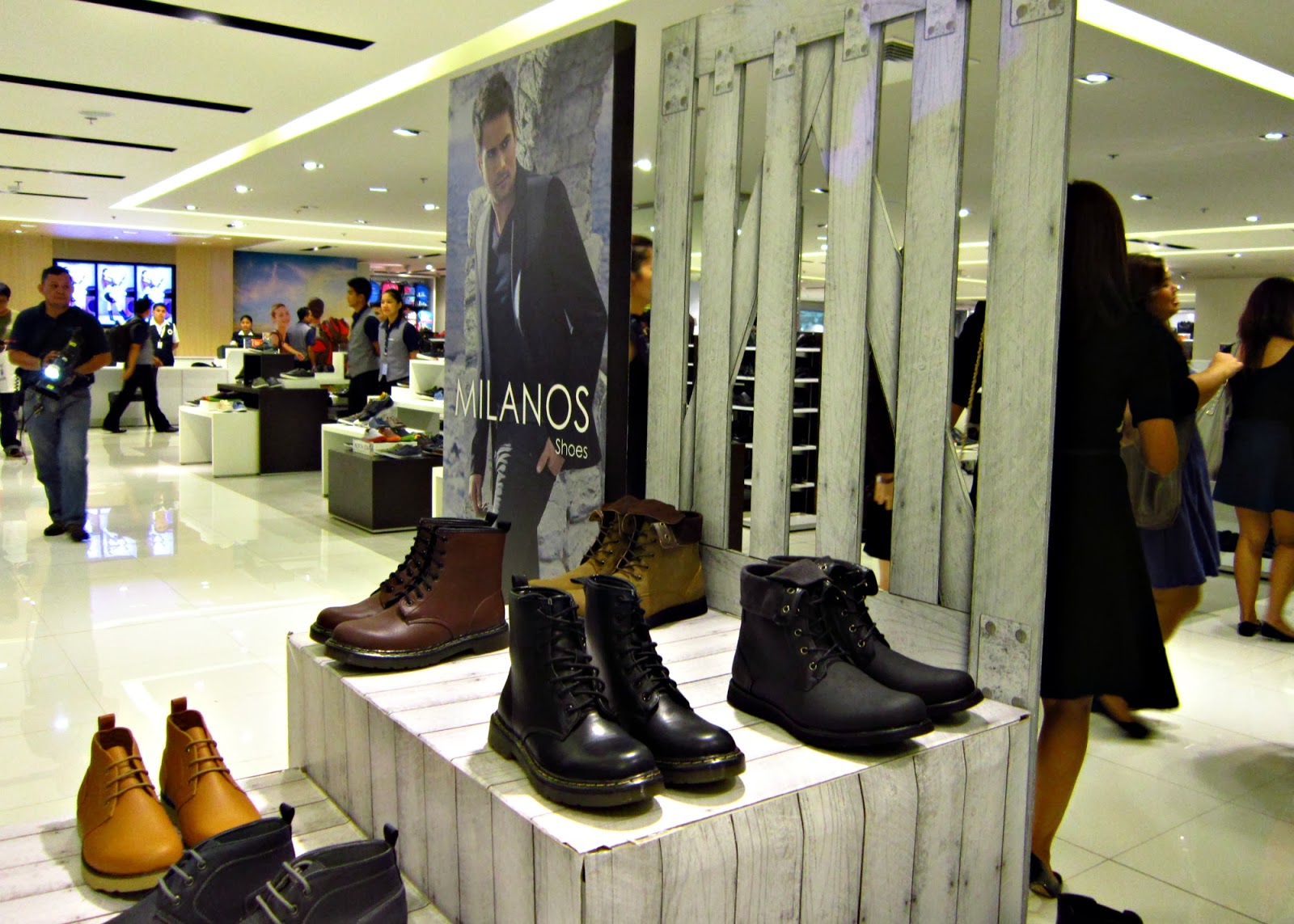 Shoe crazy At SM Makati I Am Krissy shoe-crazy-at-sm-makati-i-am-krissy
