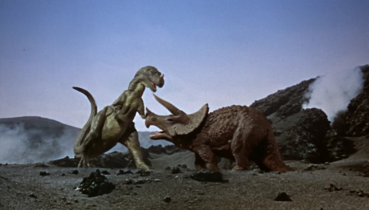 Задолго до нашей эры. Миллион лет до нашей эры 1966 динозавры. 1000000 Лет до нашей эры динозавры. Ray Harryhausen миллион лет до нашей эры. Миллион лет до нашей эры 1966 Аллозавр.
