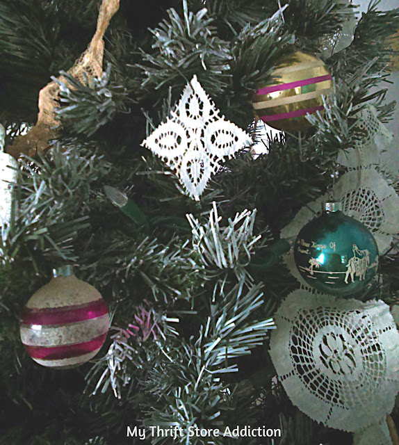 DIY vintage lace garland and no sew Christmas tree skirt tutorial