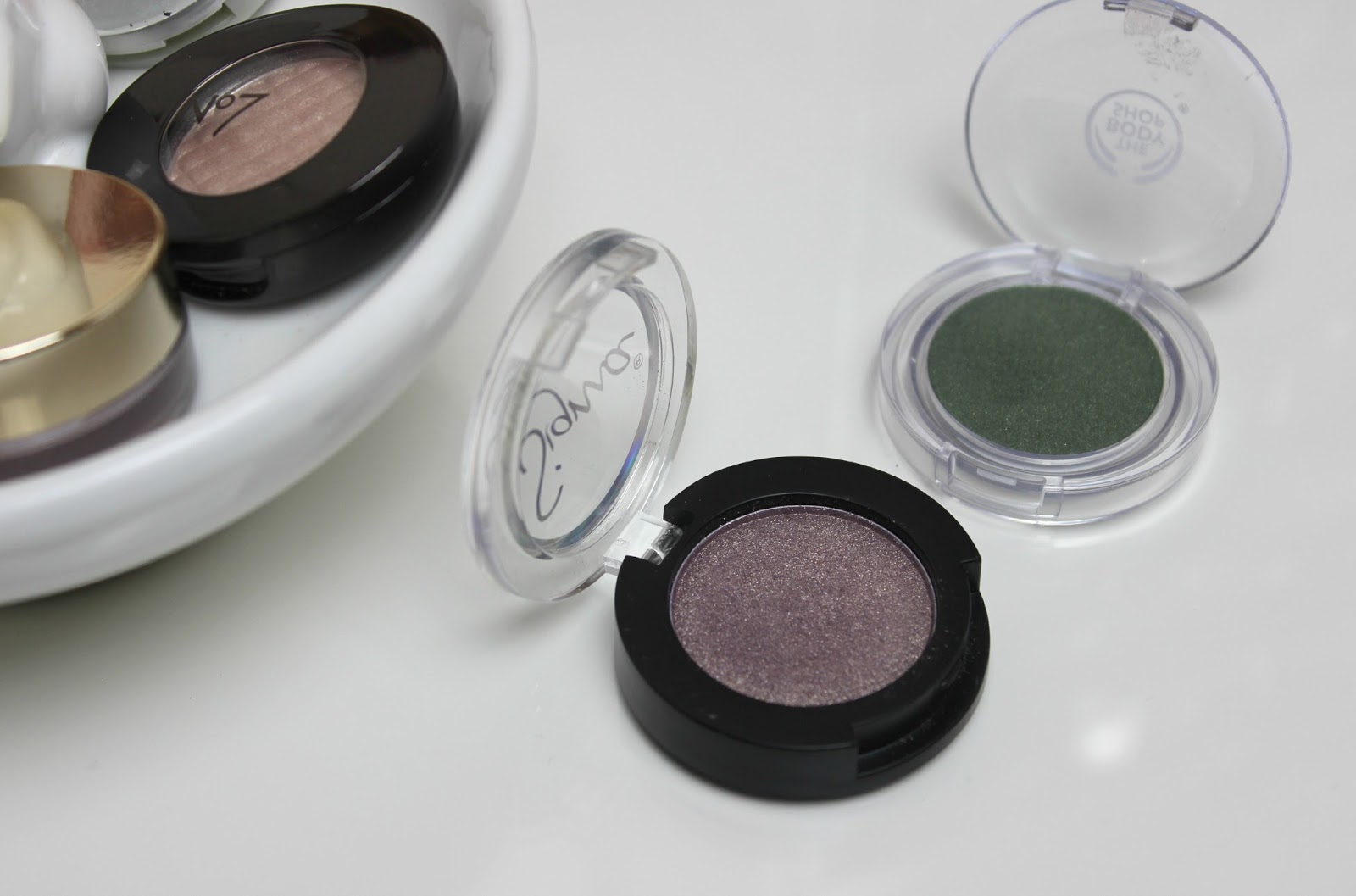 A picture of Sigma Beauty Individual Eye Shadow and The Body Shop Colour Crush Eyeshadow