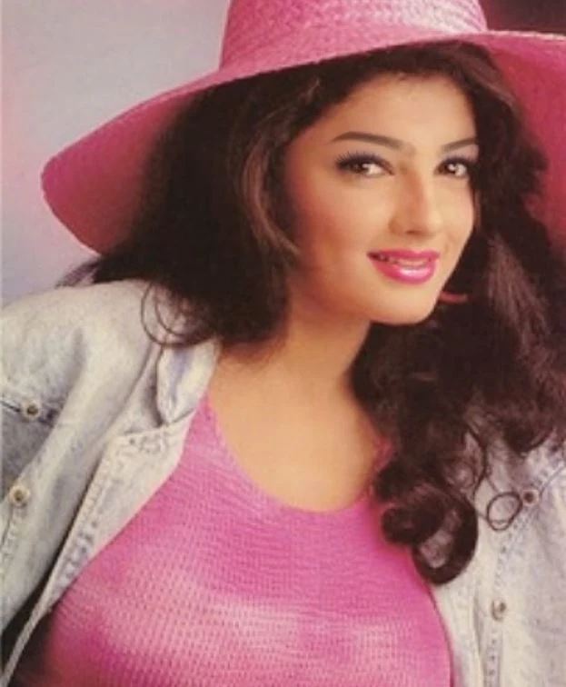 mamta kulkarni topless pic