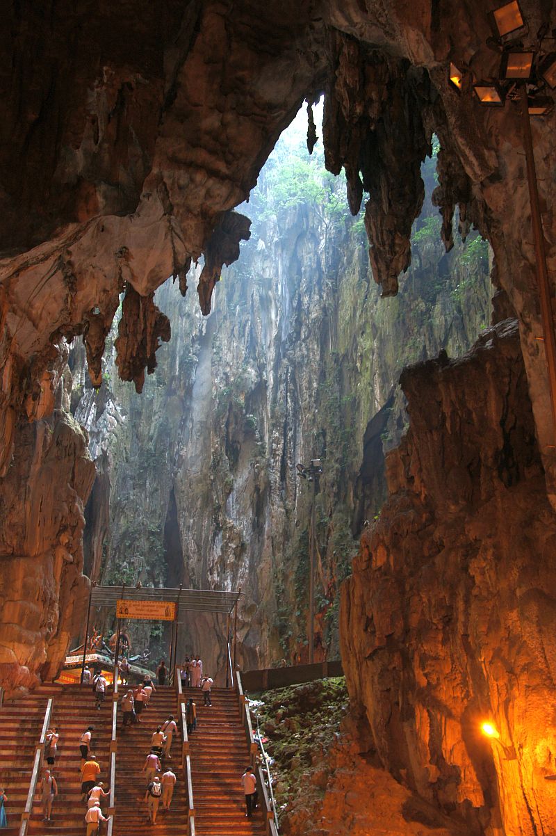 Naturwunder: Batu-Höhlen 15 km nördlich von Kuala Lumpur / Malaysia