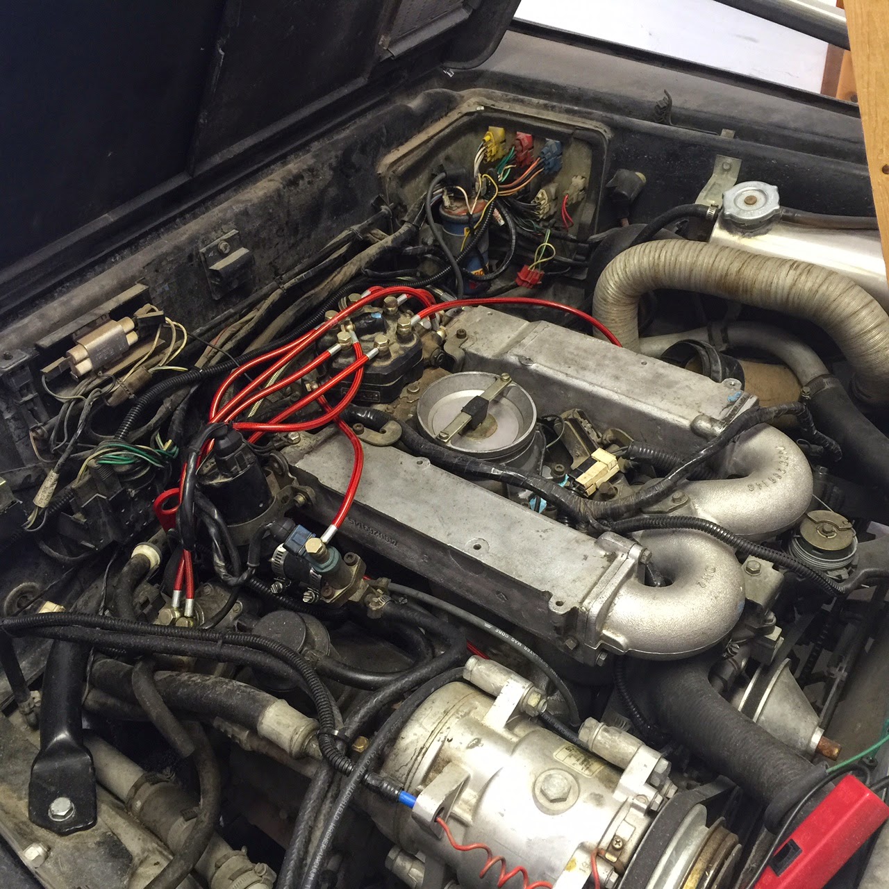 Jeff's 1981 DeLorean Rear trim panels & fuel system status