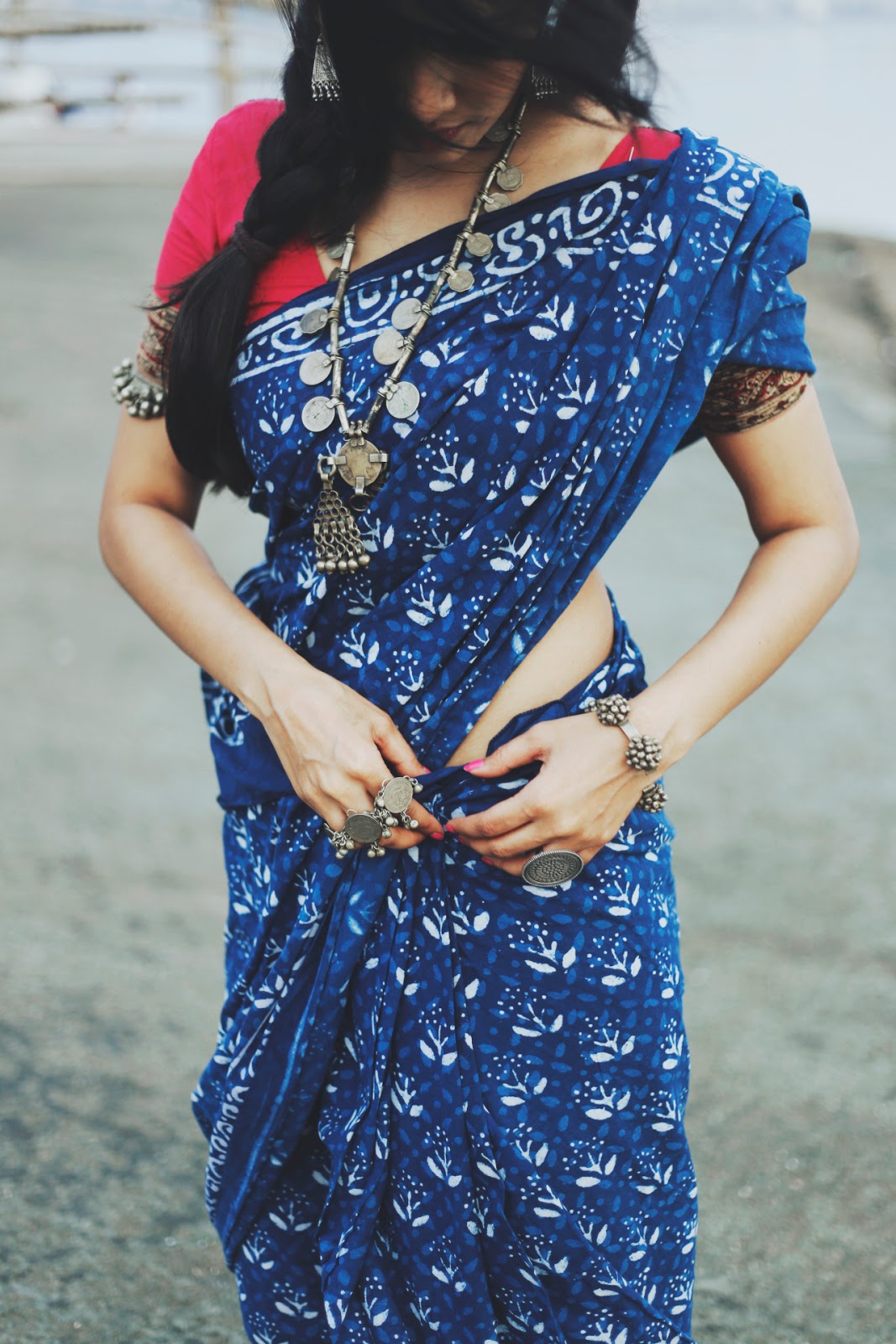 Mallu Model Malavika Mohanan Hot HD Saree Stills from Photoshoot