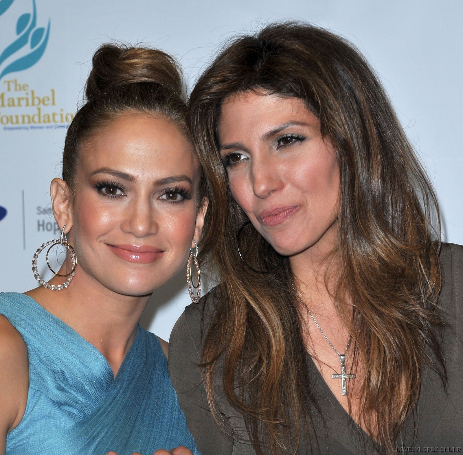 Jennifer Lopez Samsung Hope For Children And Best Buy Host Maribel Foundati...