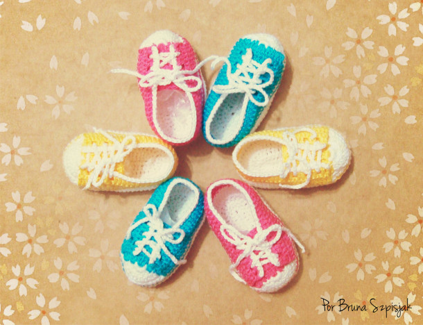 sapatinho de croche tipo all star