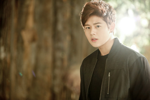 Always Awesome: [PICT] 130405 ZE:A FIVE Voulez-Vous The Story Book Preview