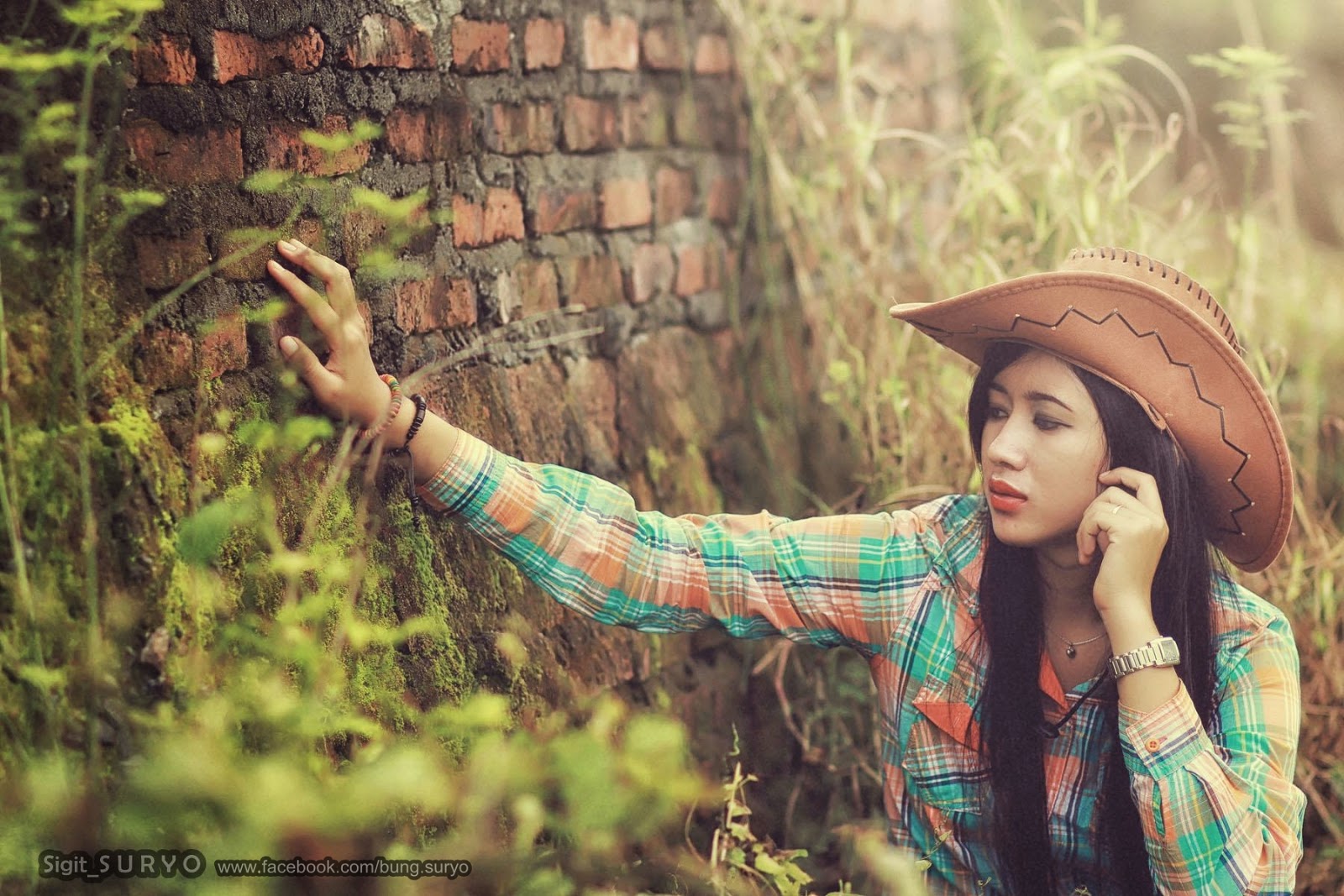 Inspirasi Dunia Hobi: Hunting foto dengan tema model