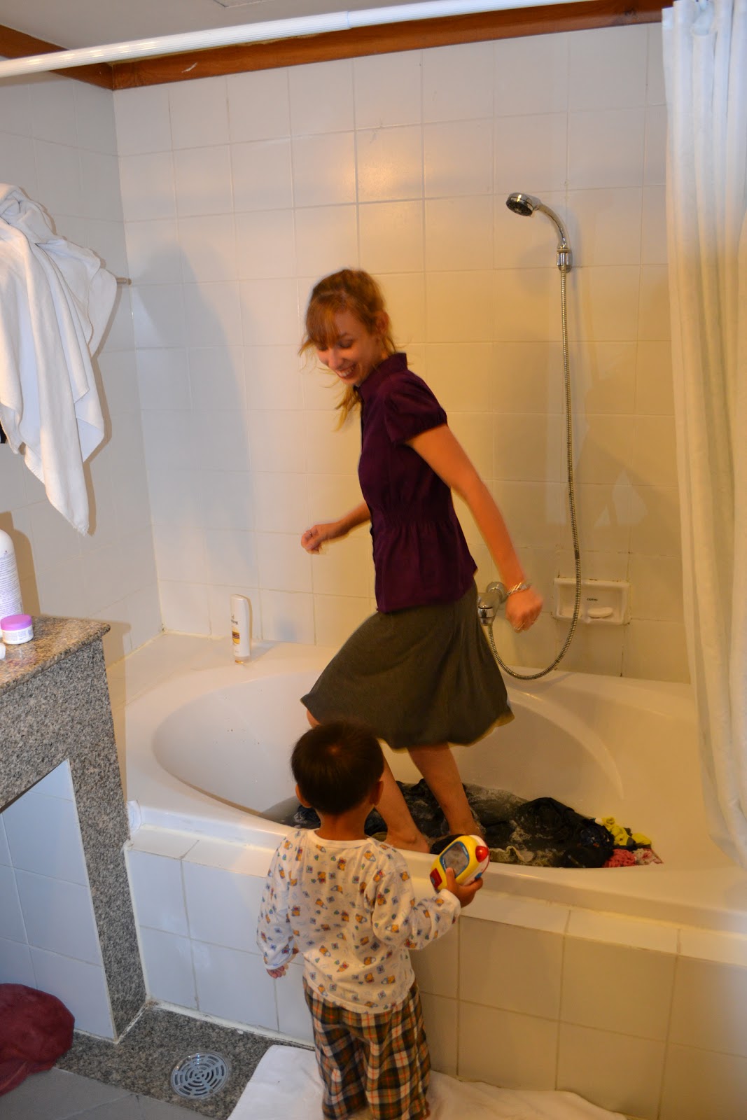 Finding Eli Laundry in the Bathtub