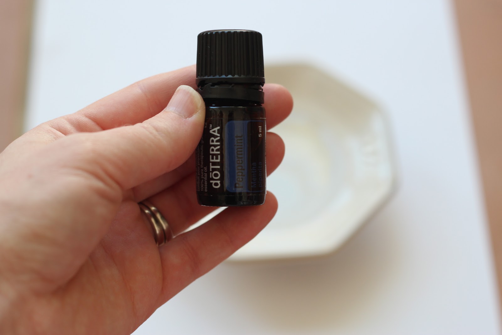 do it yourself divas DIY Diffuse Essential Oils Using A Candle Warmer