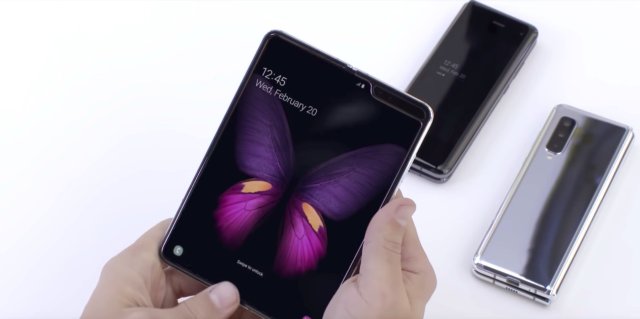  شركة سامسونج تنشر فيديو جديد تستعرض فيه مدى صلابة جالكسي  Galaxy Fold !