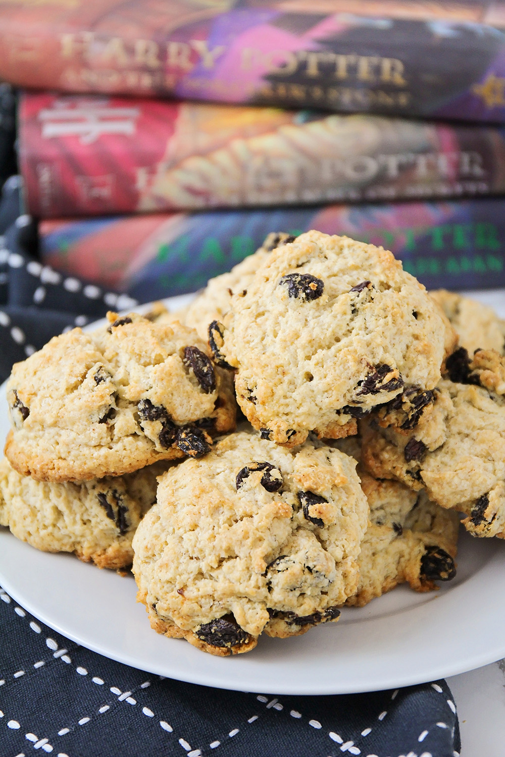 These Harry Potter-inspired rock cakes are so tender and perfectly sweetened. They're perfect for breakfast, or enjoying with a cup of tea!