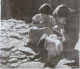 Candelario Salamanca niñas cosiendo en la calle