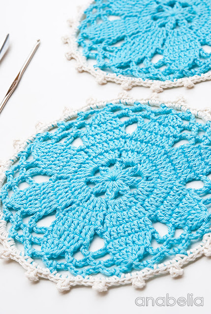 Turquoise mini doily by Anabelia Craft Design