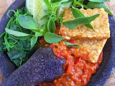 Resep Tradisional Tempe Penyet Sambal Terasi Pedas Maknyus Resep Tradisional Tempe Penyet Sambal Terasi Pedas Manyus cara membuat tempe penyet sambal terasi paling enak dan ekonomis resep tempe penyet sambal terasi lalapan mentimun dan kemangi mudah dan praktis resep membuat tempe penyet sambal terasi cara membuat tempe penyet sambal terasi